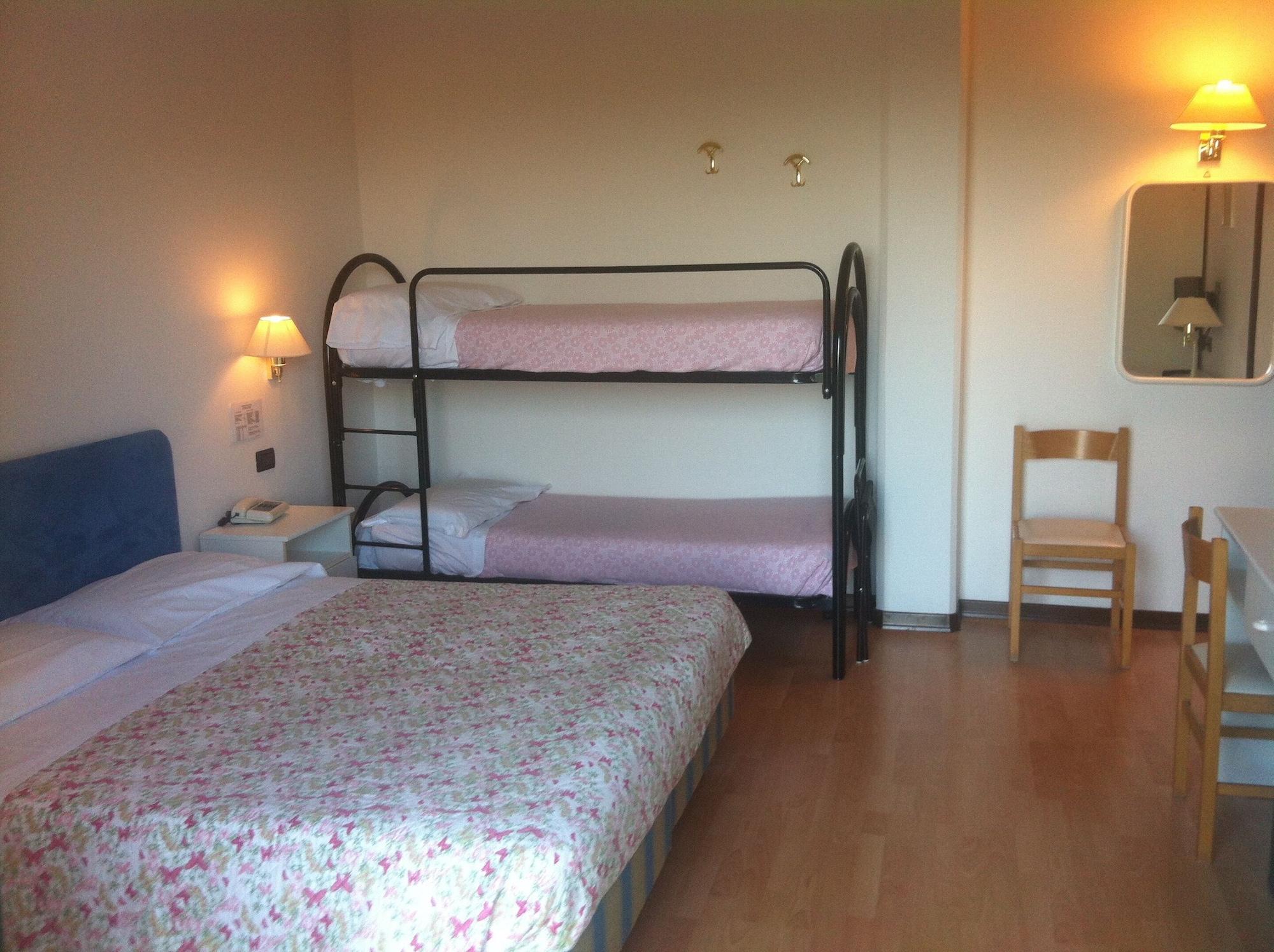 קיאנצ'נו טרמה Hotel Angiolino מראה חיצוני תמונה